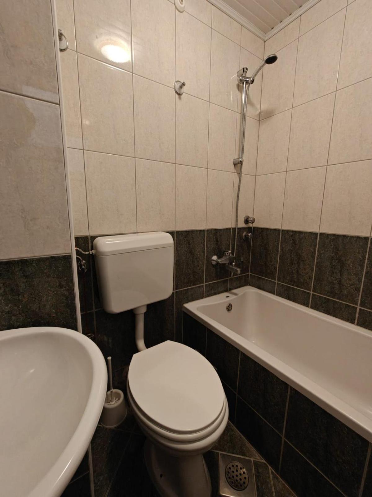 Hotel Ariston Struga Bagian luar foto