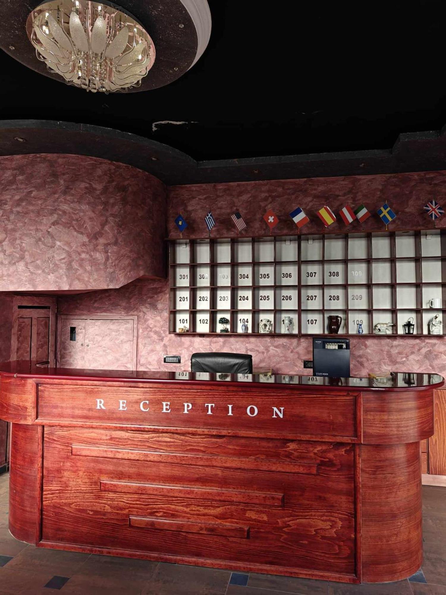 Hotel Ariston Struga Bagian luar foto